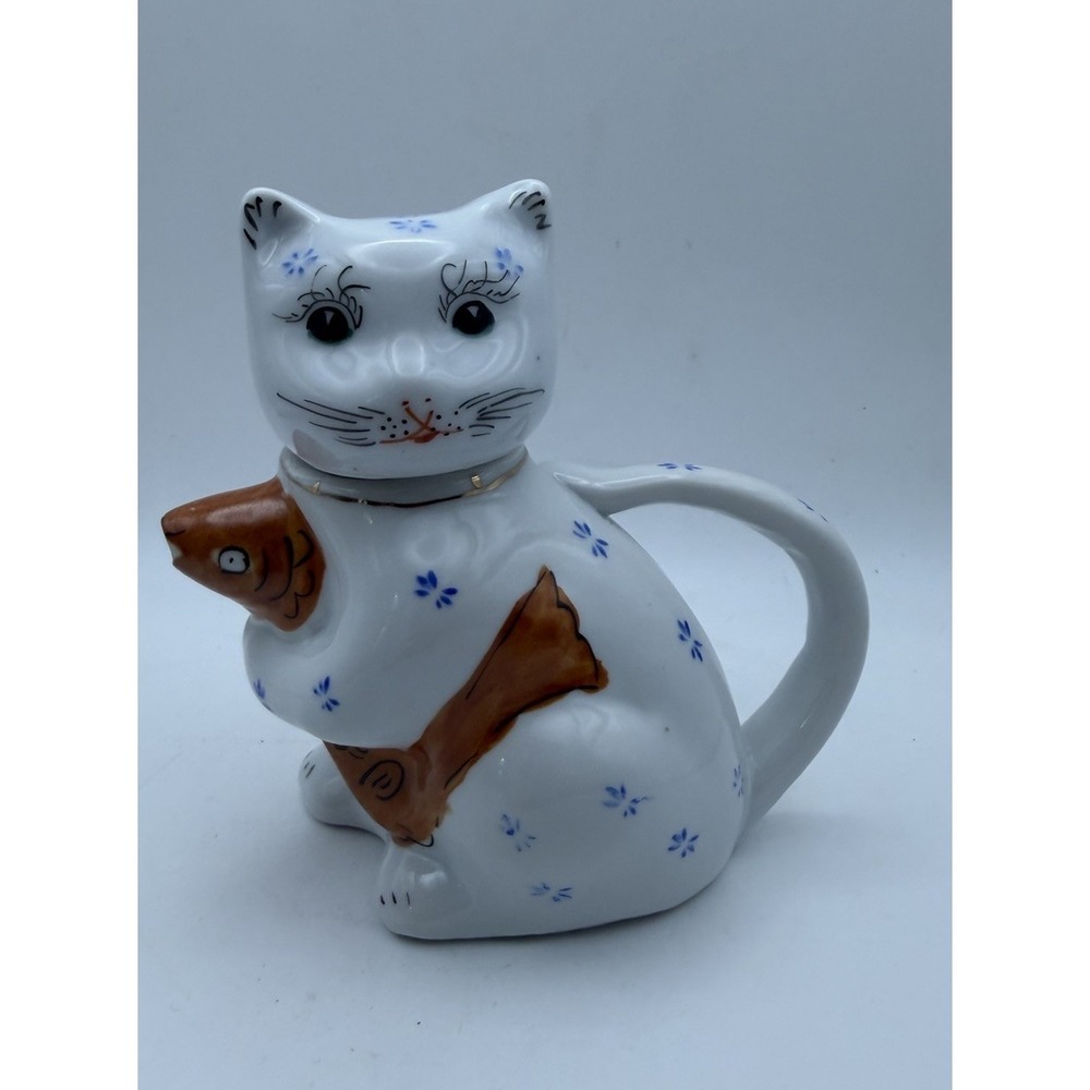 Vintage Ceramic Cat Teapot Kitty Holding Fish Figural Novelty Pitcher 5in